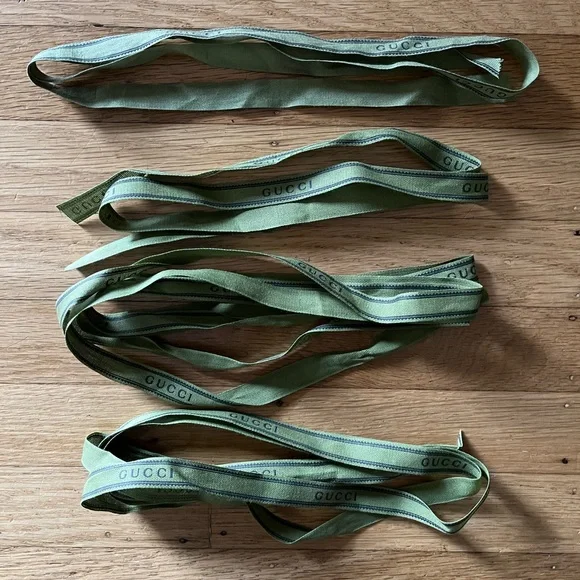 Gucci ribbons - Picture 1 of 1